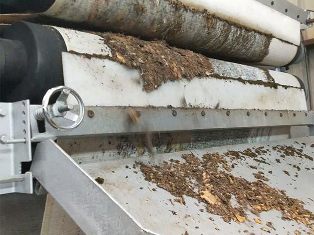 帶式壓榨脫水機處理各種植物渣脫水有什么優(yōu)勢？