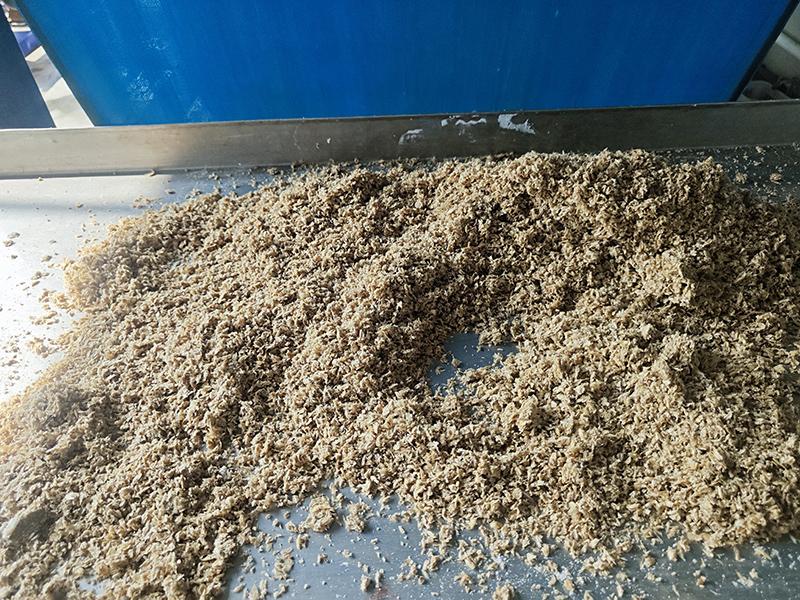 啤酒糟脫水處理的重要性及帶式壓榨機的應(yīng)用