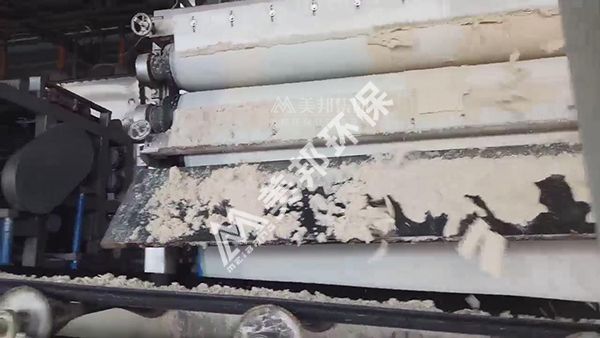 帶式壓榨機(jī)處理木薯渣脫水