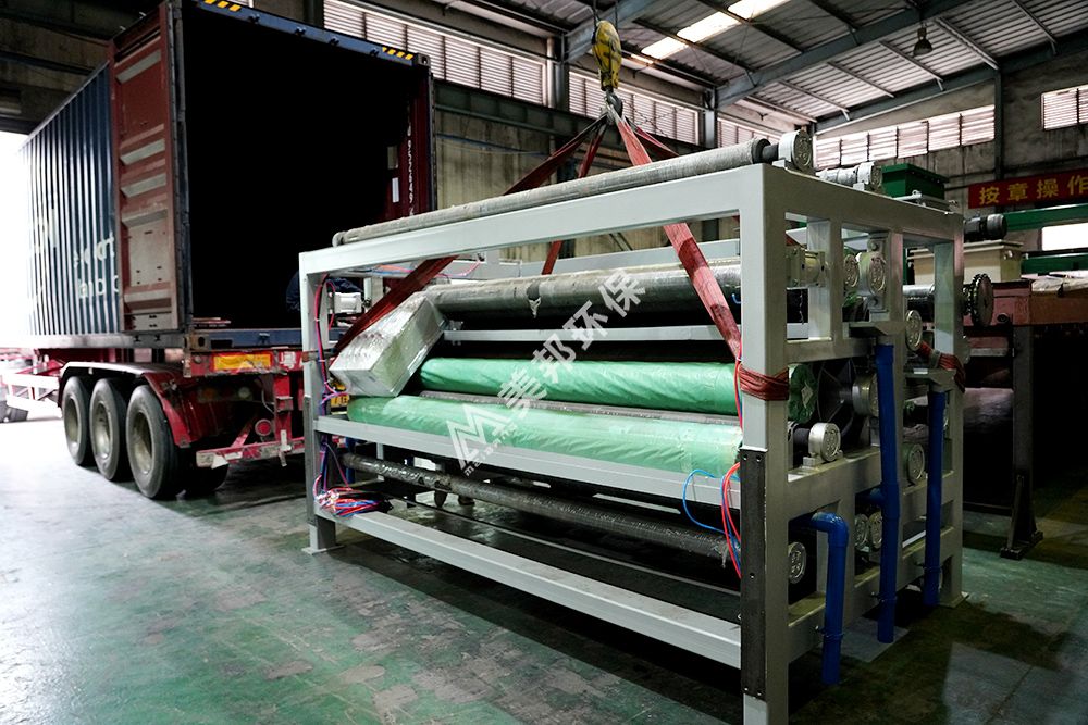 美邦帶式壓濾機(jī)出口馬來西亞洗砂污水處理項(xiàng)目